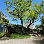 Mazet Indépendant - De L Acacia Appartement Tavel